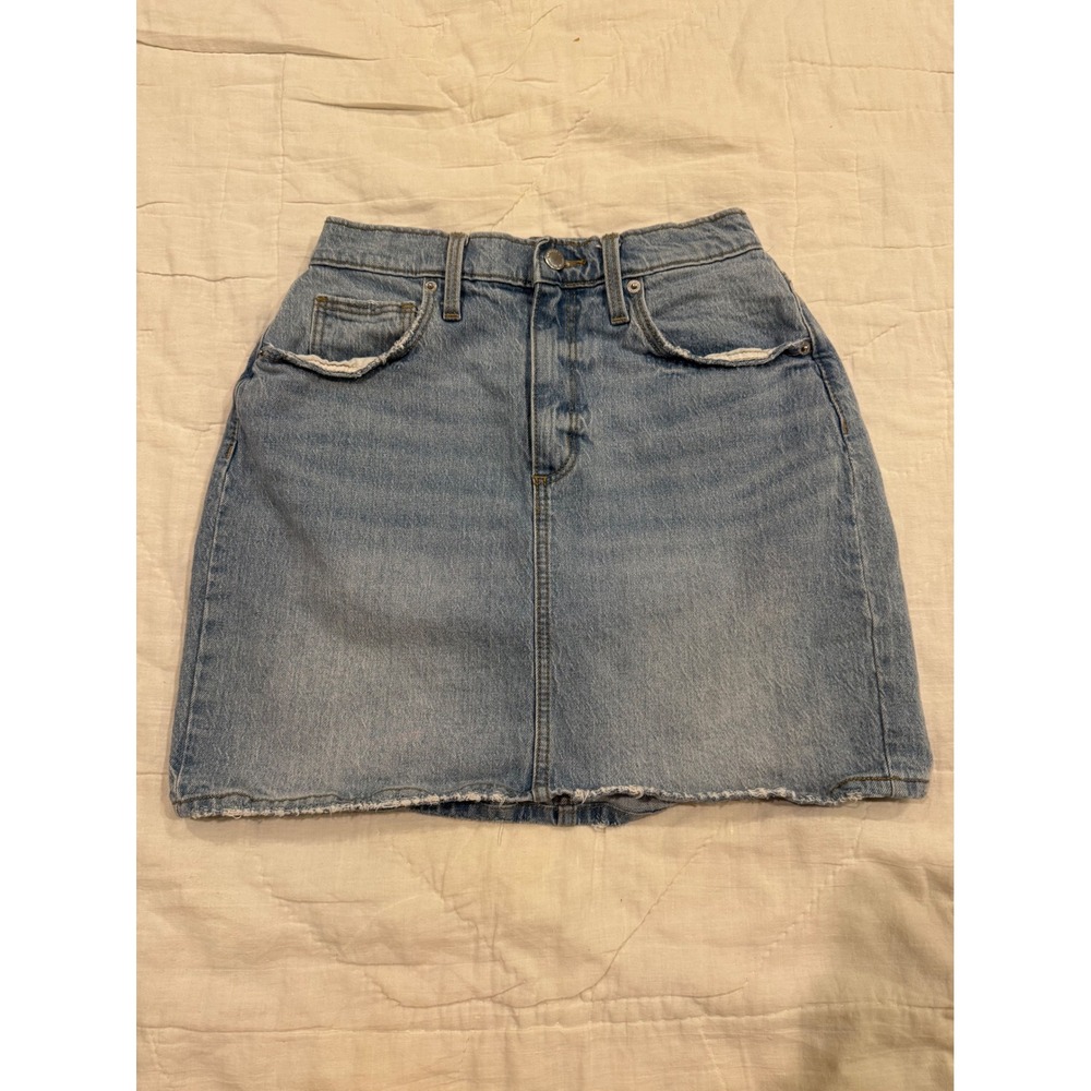 Universal Threads Denim Mini Skirt Light Wash Raw Hem 5-Pocket Cotton Size 26